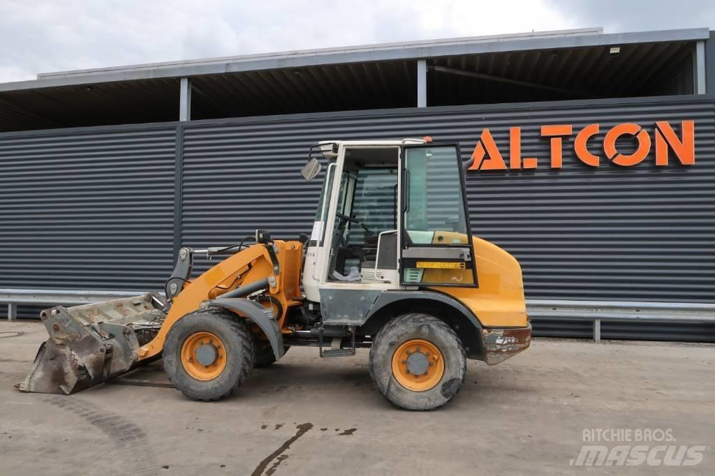 Liebherr L 506 Pyöräkuormaajat