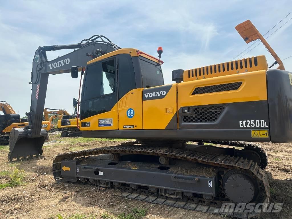 Volvo EC 250 D Telakaivukoneet
