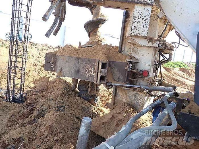 Casagrande CFA26 Avolouhintaporauslaitteet