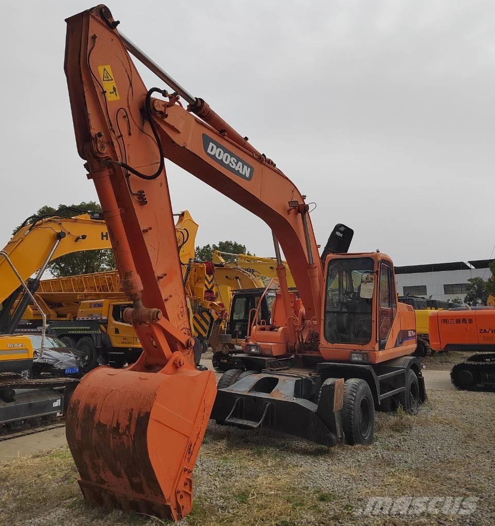 Doosan DH210W-7 Pyöräkaivukoneet