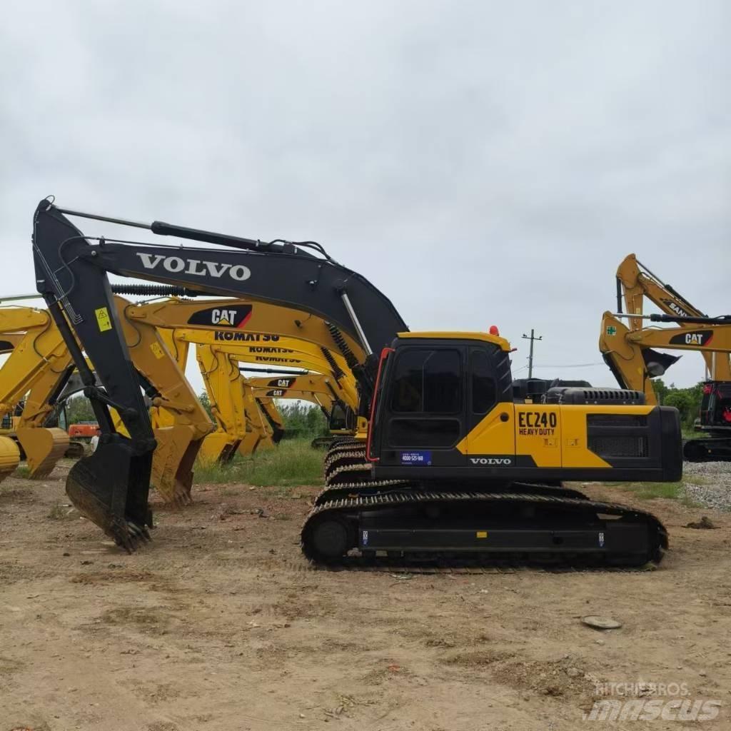 Volvo EC 240 Telakaivukoneet