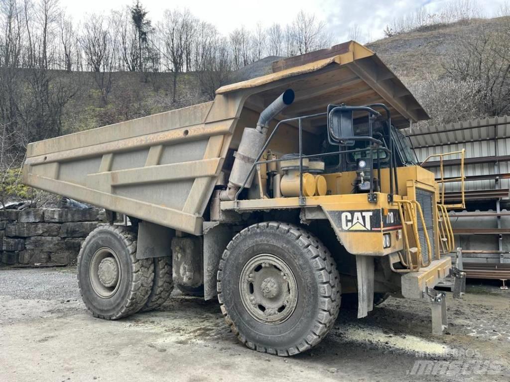 CAT 771D Maansiirtoautot