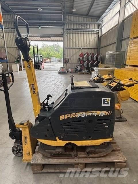 Bomag BPR 70/70 Tärylevyt