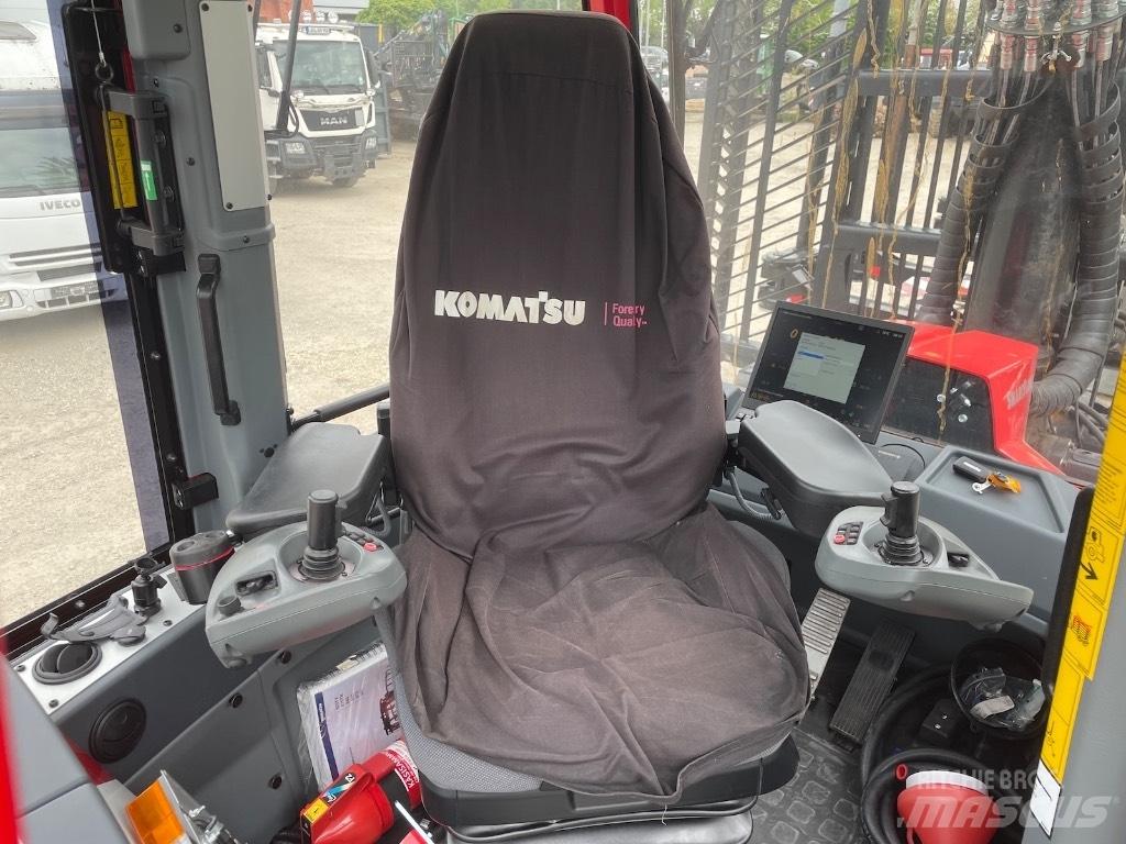 Komatsu 855 Kuormatraktorit