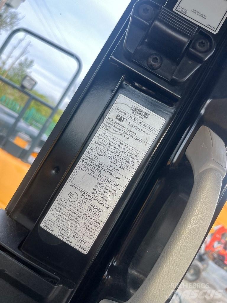 CAT 320 Telakaivukoneet