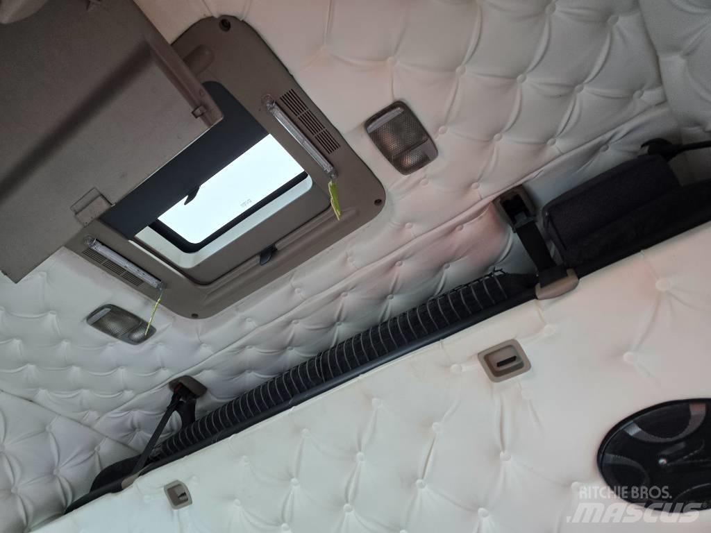 Scania R 500 LA Vetopöytäautot