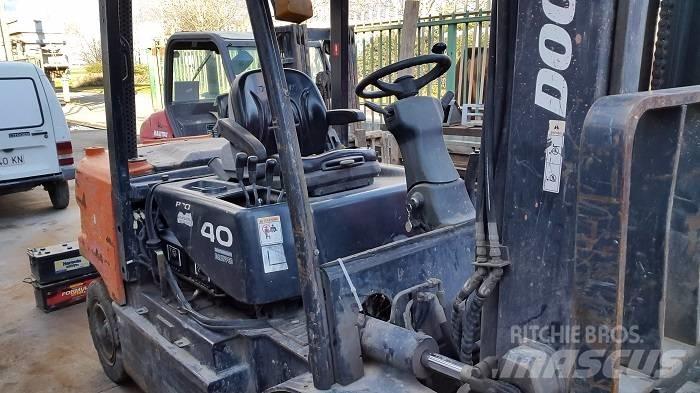 Doosan D40 SC-5 Dieseltrukit