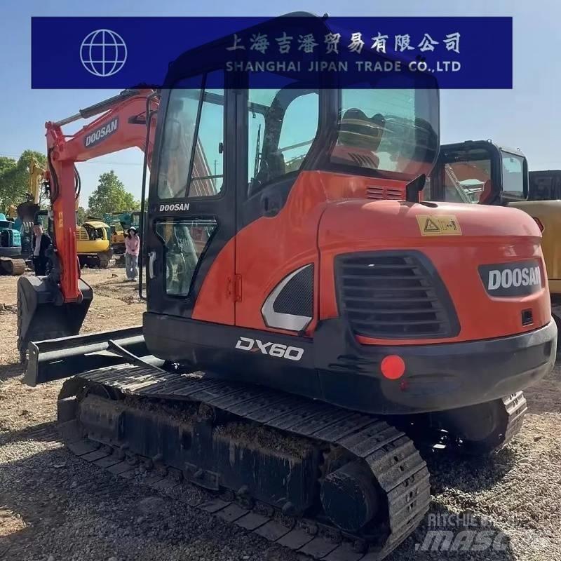 Doosan DX 60 Telakaivukoneet