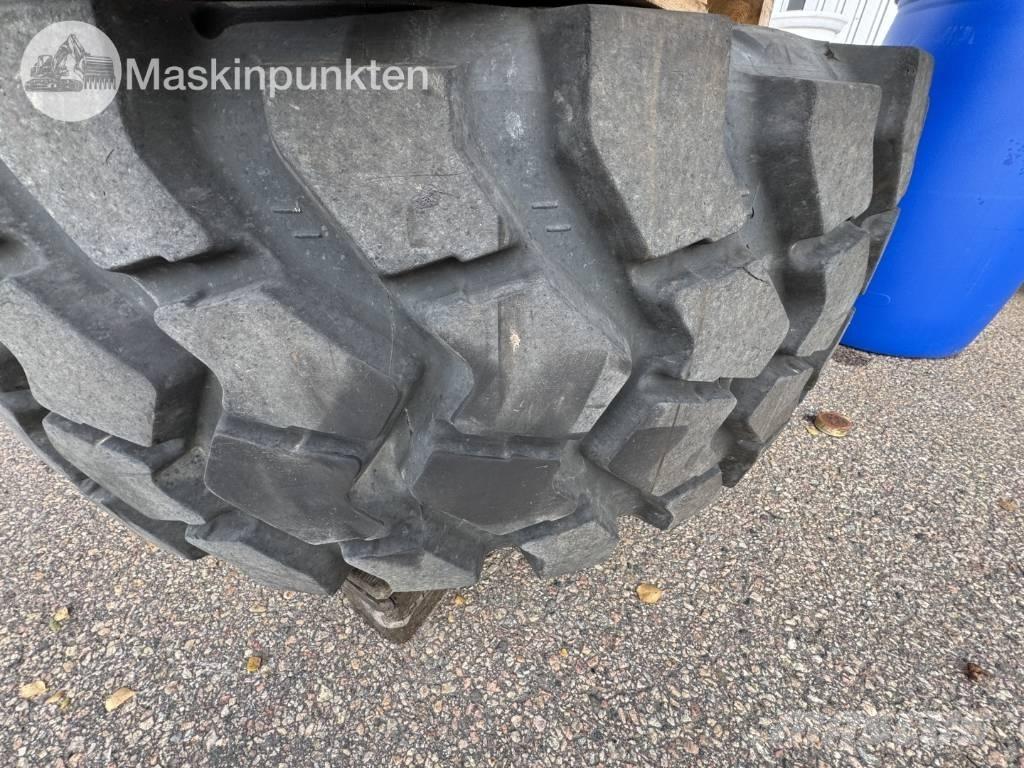 Trelleborg EMR1030 Renkaat ja vanteet