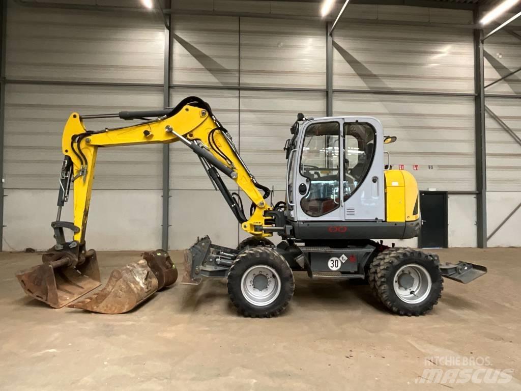 Neuson EW 100 Pyöräkaivukoneet