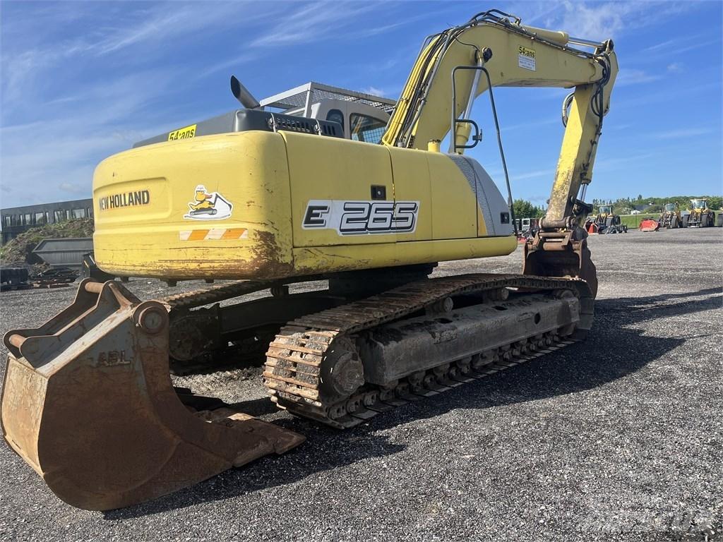 New Holland E 265 B Telakaivukoneet
