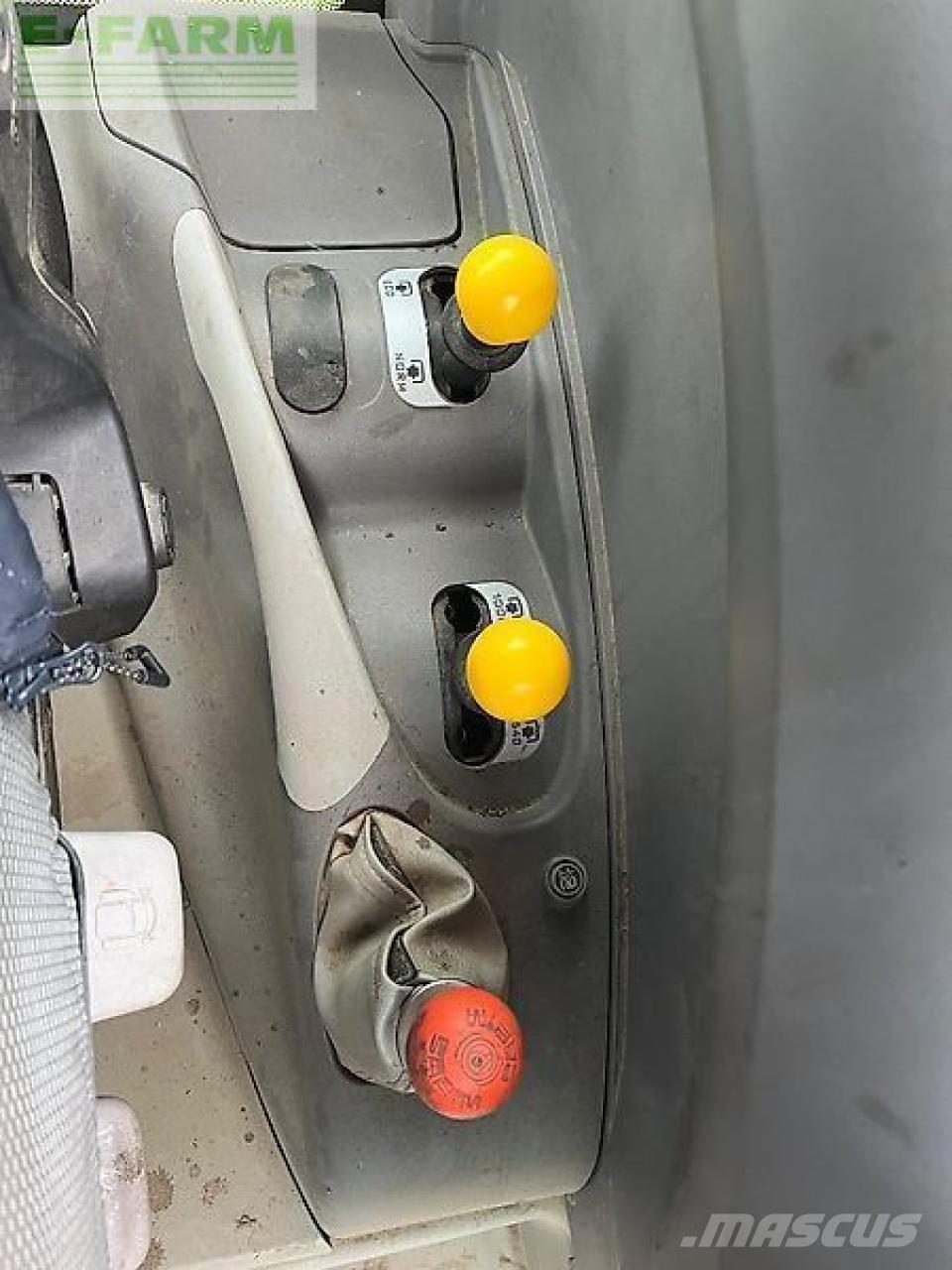 Deutz-Fahr 6120 Traktorit