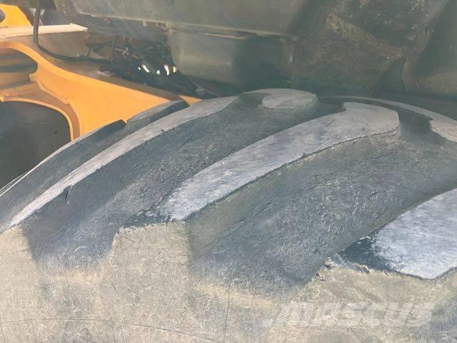 JCB 3CX AEC Kaivurikuormaajat