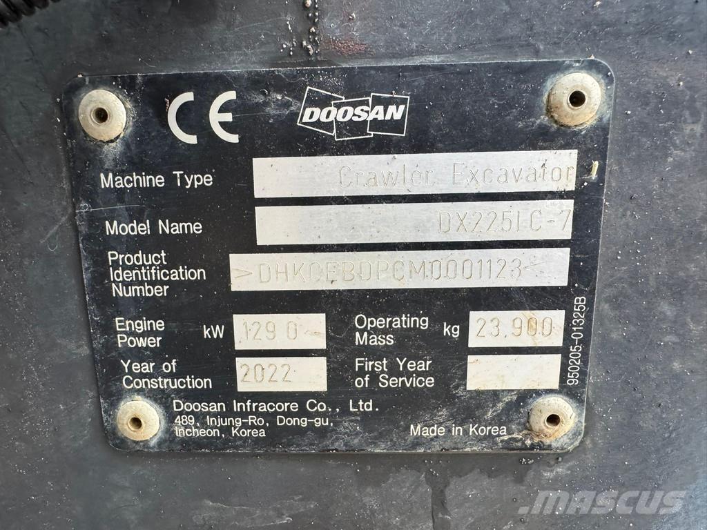 Doosan DX225LC-7 Erikoiskaivinkoneet