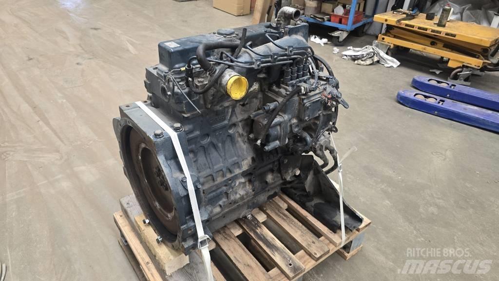 Kubota V2403 Moottorit