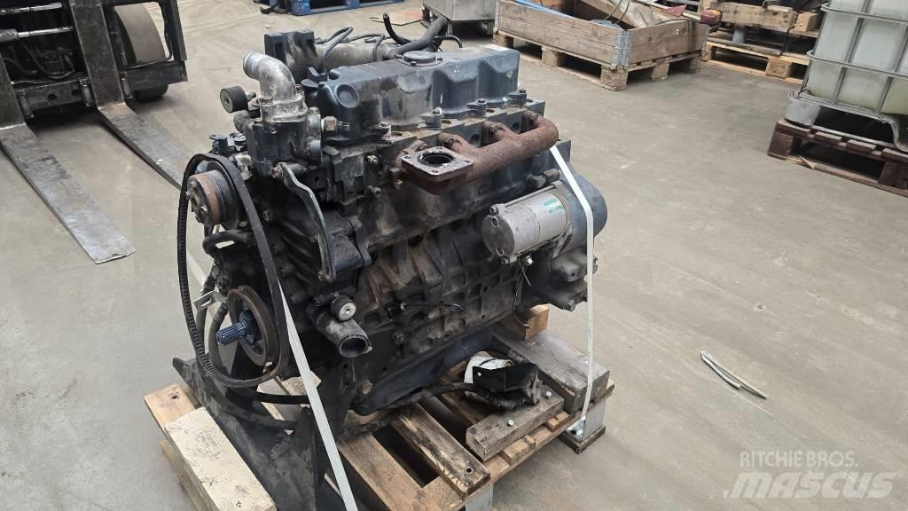 Kubota V2403 Moottorit