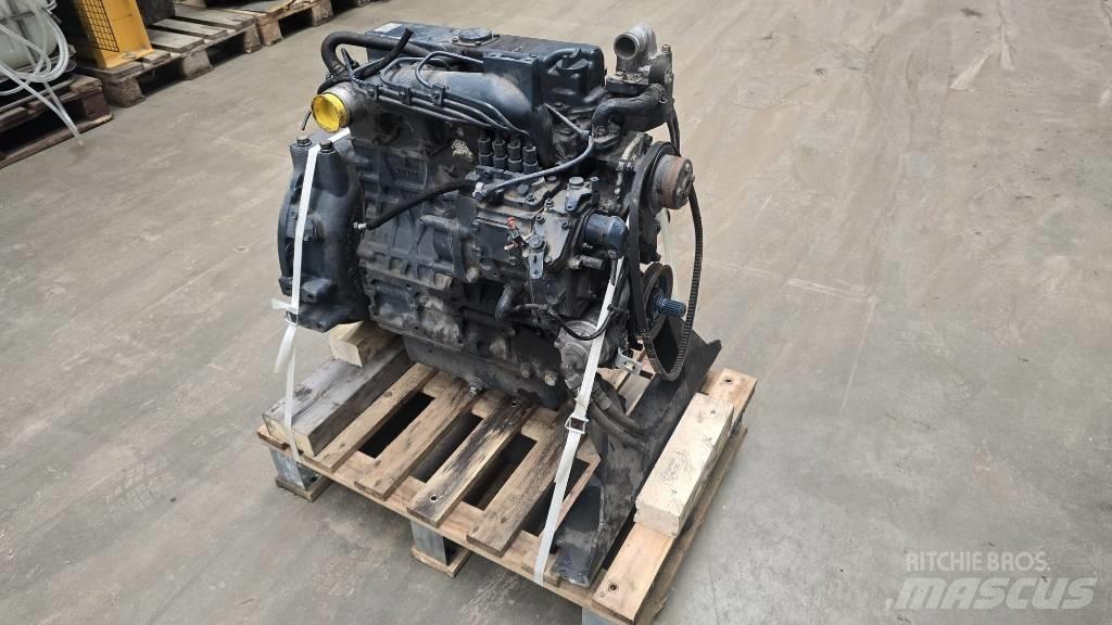 Kubota V2403 Moottorit