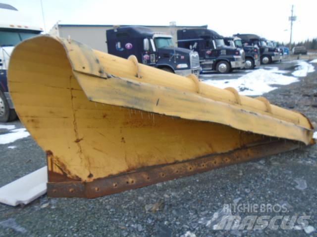  SNOW PLOW 162'' Etukuormaimen varusteet