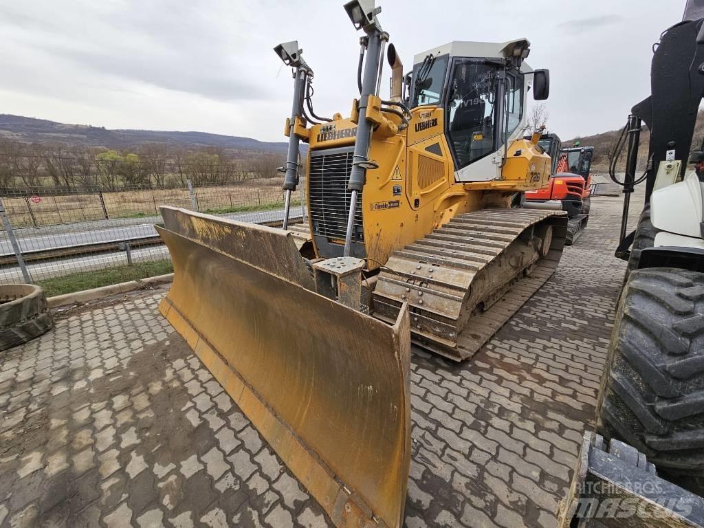 Liebherr PR 726 LGP Telaketjupuskutraktorit