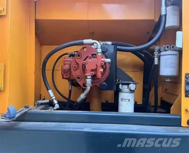 Hyundai R220LC-9S Telakaivukoneet