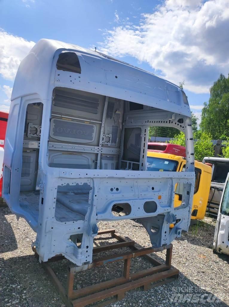 Volvo FH4 CABIN Ohjaamot ja sisustat
