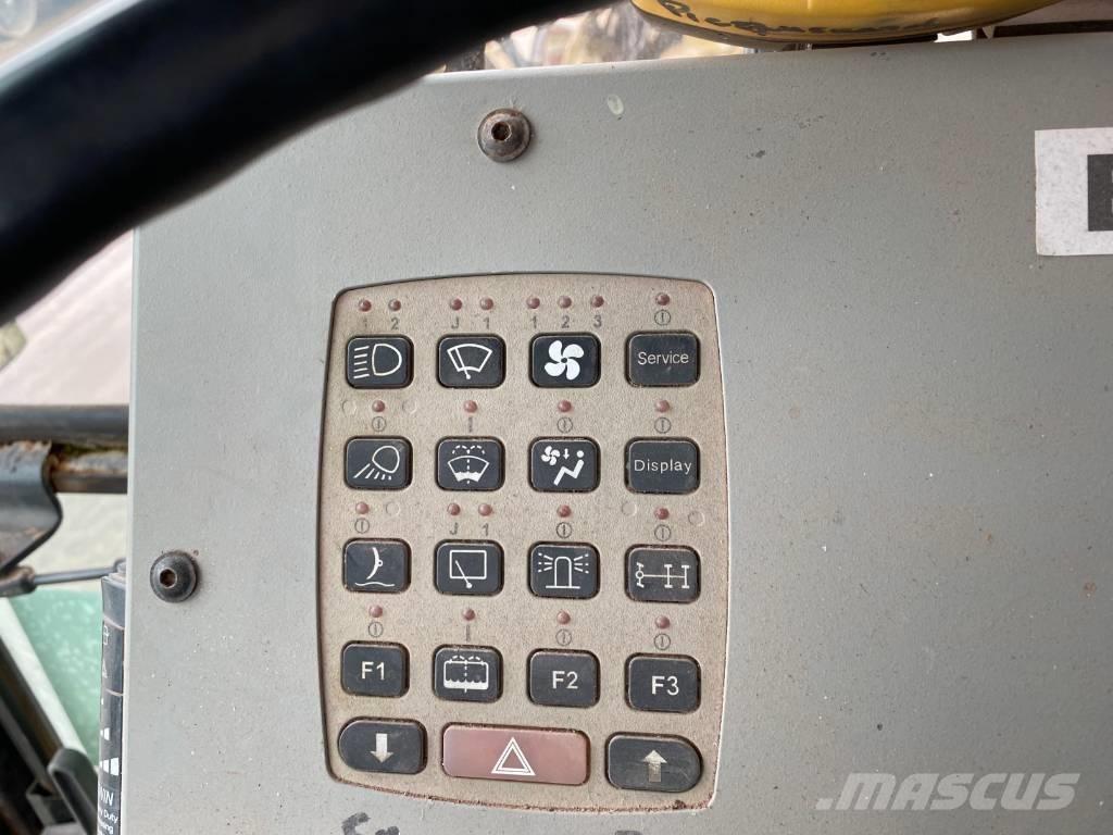 New Holland F 156.6 Tiehöylät