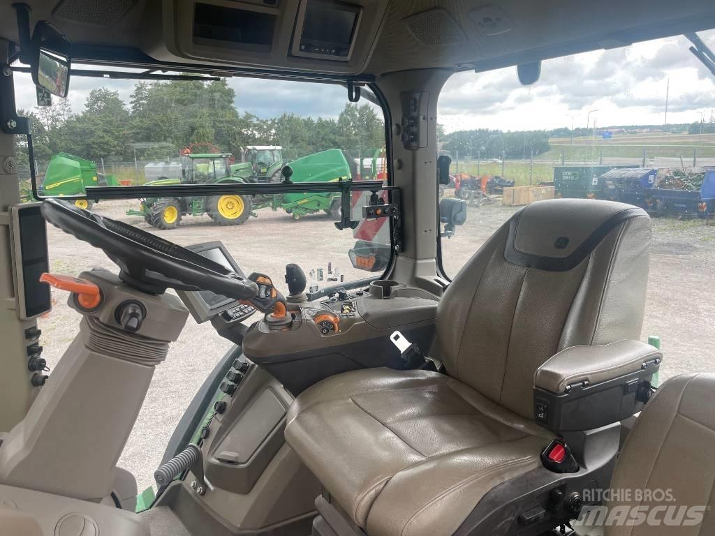John Deere 7R330 Traktorit