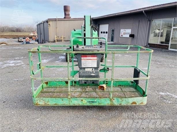 JLG 460 SJ Teleskooppipuominostimet