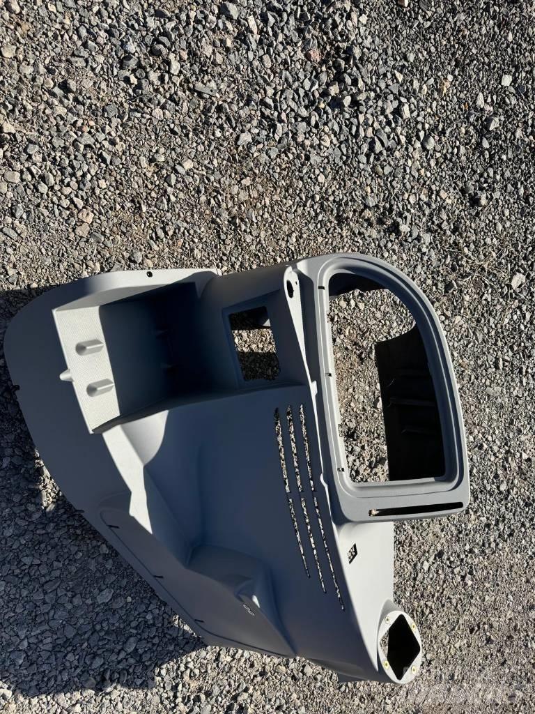 JCB 3 CX Side Panel Ohjaamo ja sisusta