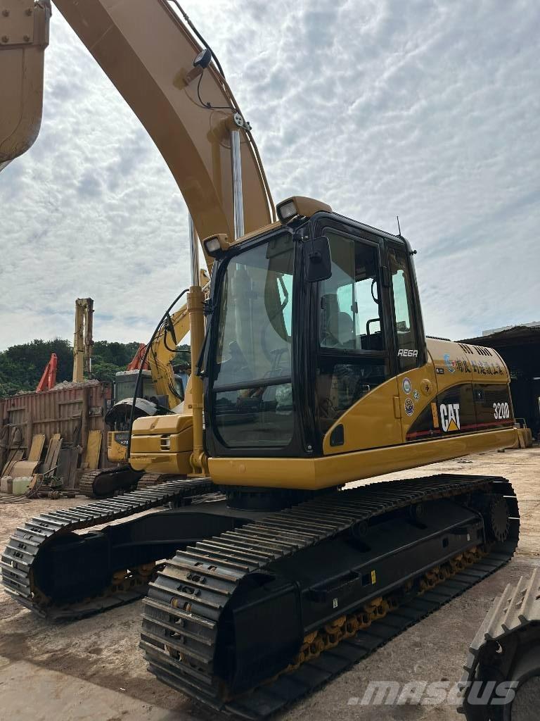 CAT CAT320D Midikaivukoneet 7t - 12t