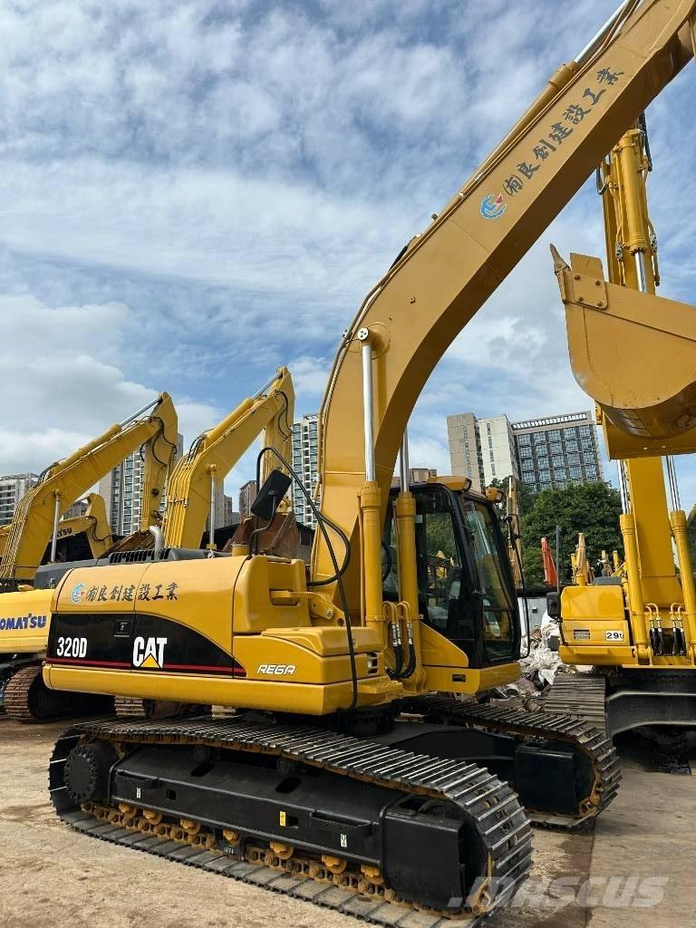 CAT CAT320D Midikaivukoneet 7t - 12t