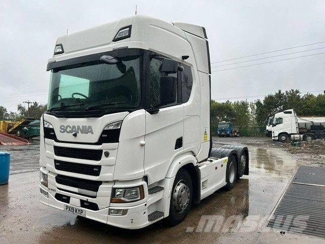 Scania R 450 Vetopöytäautot