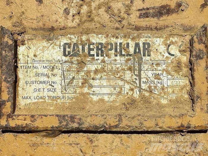 CAT 311C Erikoiskaivinkoneet