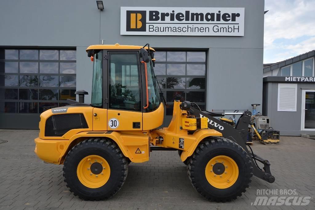 Volvo L 35 HS Pyöräkuormaajat