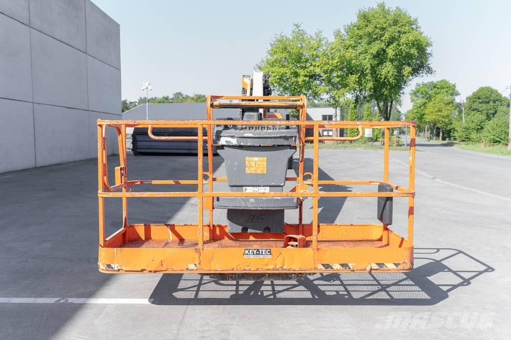JLG 1500 SJ Teleskooppipuominostimet