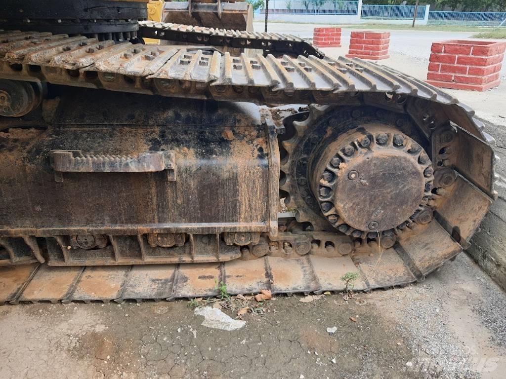 CAT 330 L Telakaivukoneet