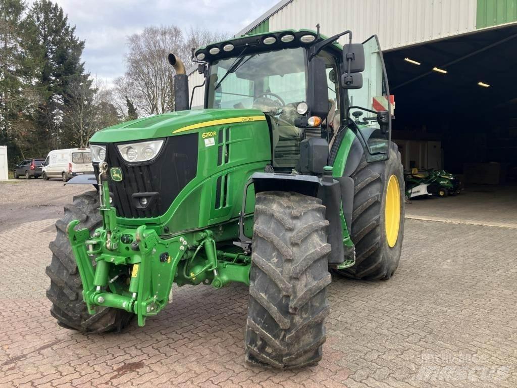 John Deere 6250R Traktorit
