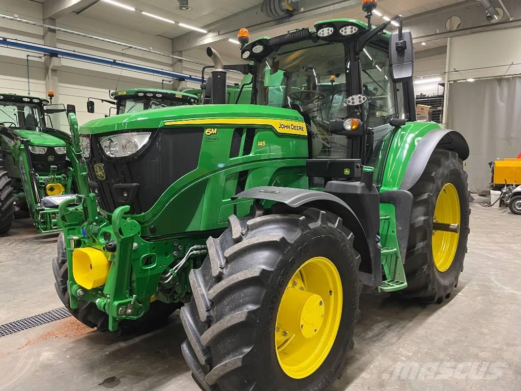 John Deere 6M145 Traktorit