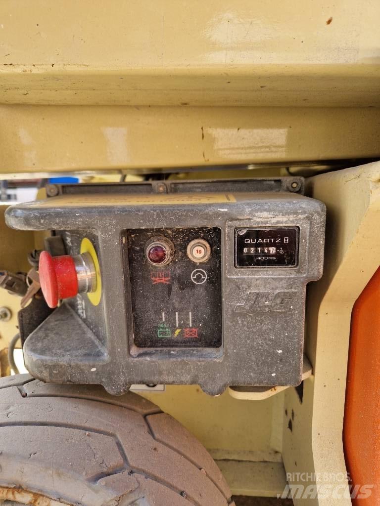 JLG ES 1932 Saksilavat