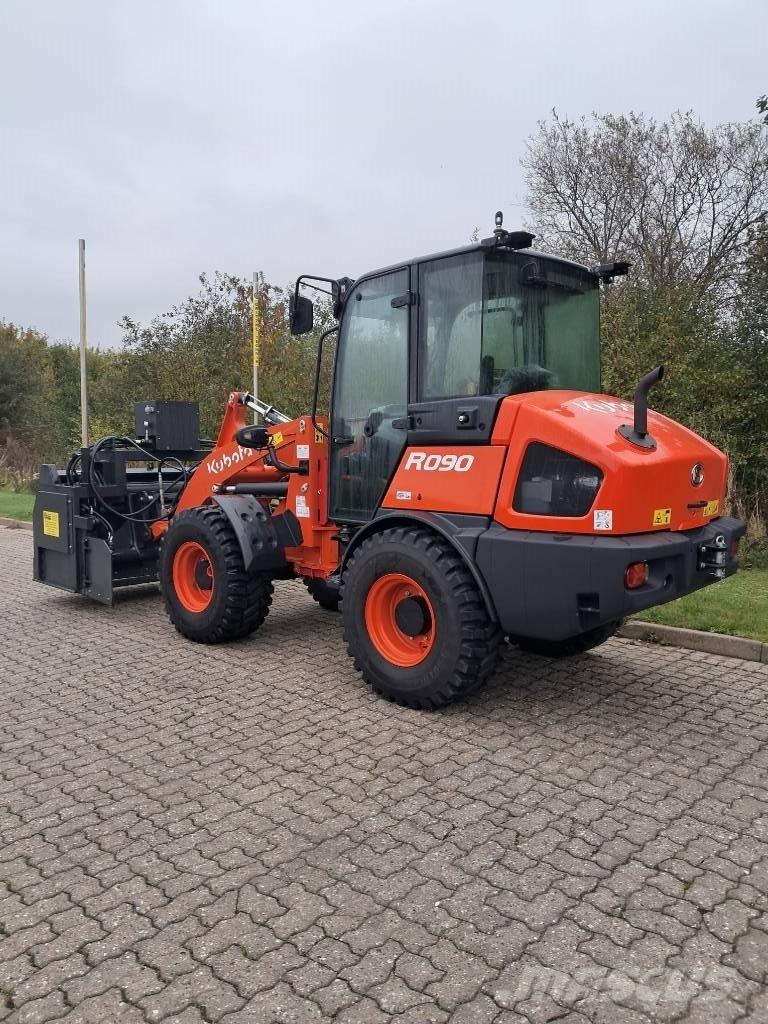 Kubota R 090 Pyöräkuormaajat