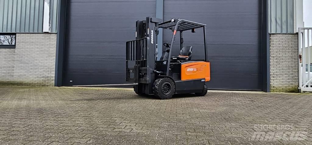 Doosan B 25 X-7 Sähkötrukit