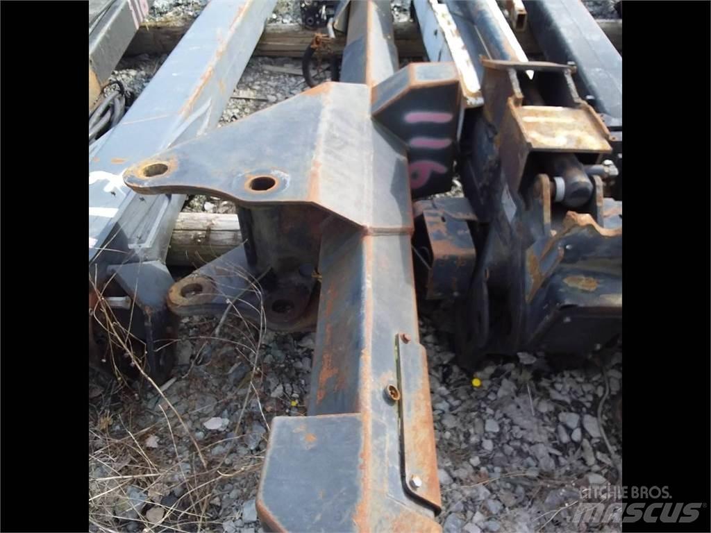 CAT 2200 Harvesterinosturit