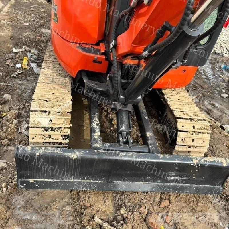 Kubota U 30 Minikaivukoneet < 7t