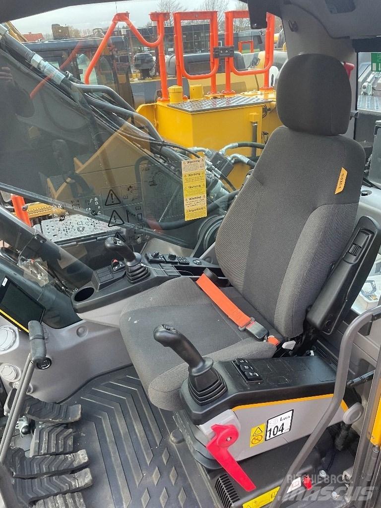 Volvo EC250EL Telakaivukoneet