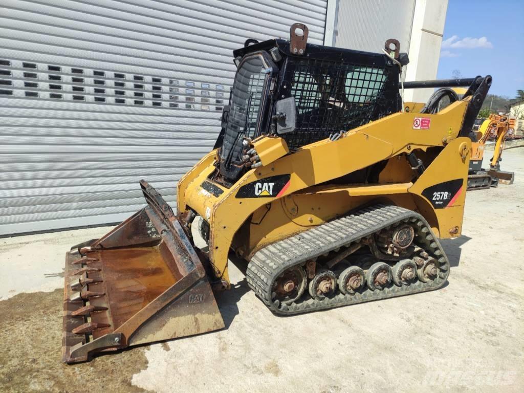 CAT 257 B 2 Telakuormaajat
