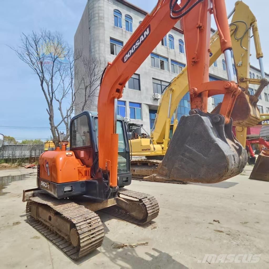 Doosan DH 60-7 Minikaivukoneet < 7t
