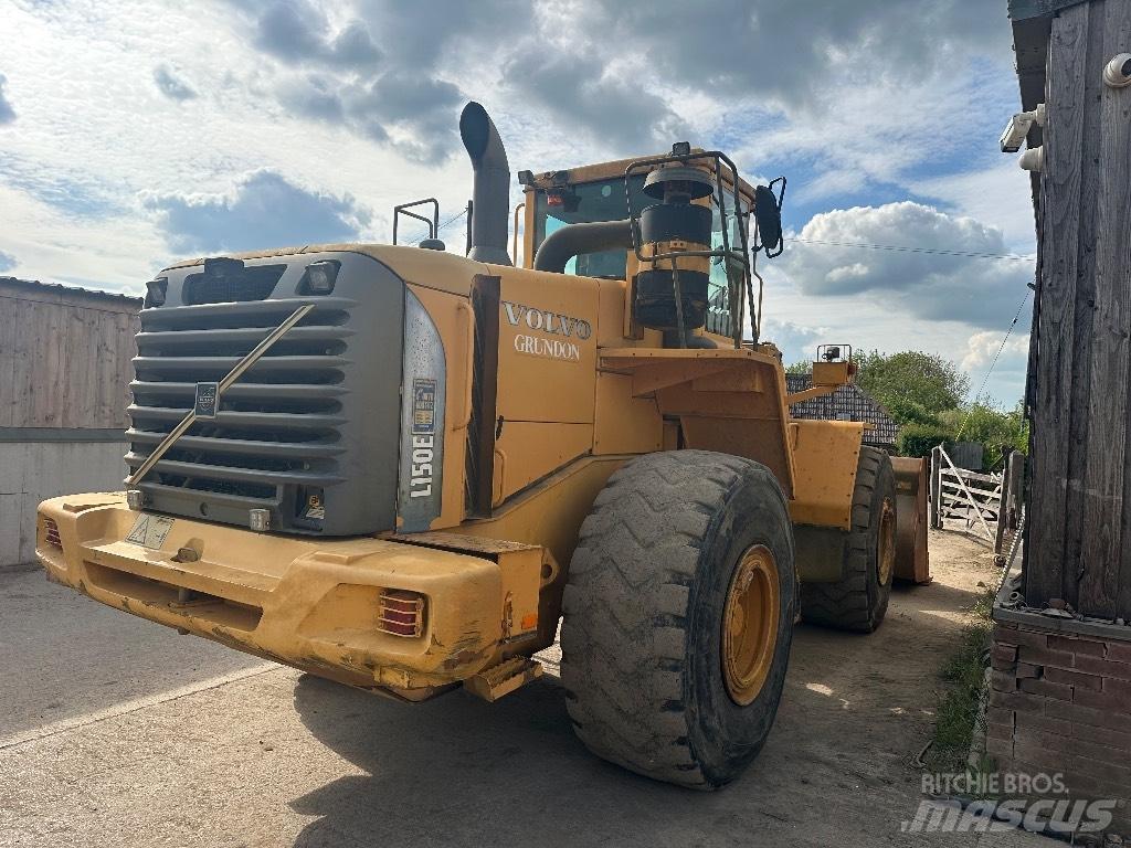 Volvo L 150 E Pyöräkuormaajat