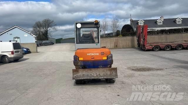 Hitachi EX 30 Minikaivukoneet < 7t