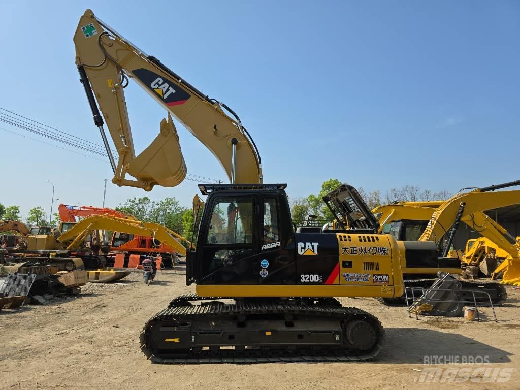 CAT 320D2 Telakaivukoneet
