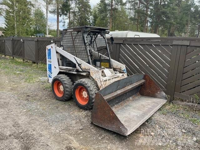 Bobcat 743 Liukuohjatut kuormaajat